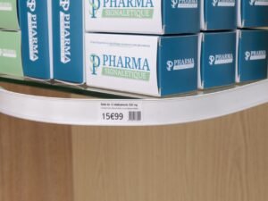 Réglette clipsable souple plate pour étagère arrondie